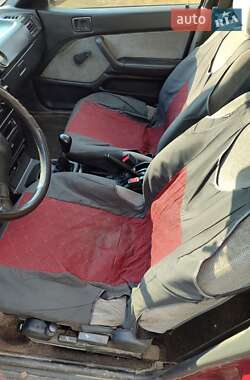 Лифтбек Mitsubishi Lancer 1989 в 