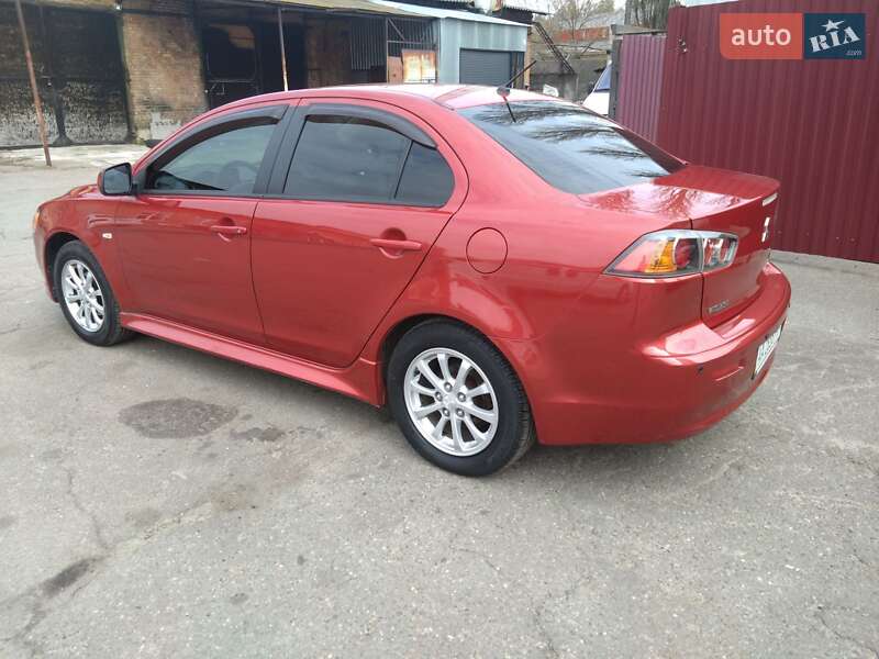 Седан Mitsubishi Lancer 2012 в Киеве