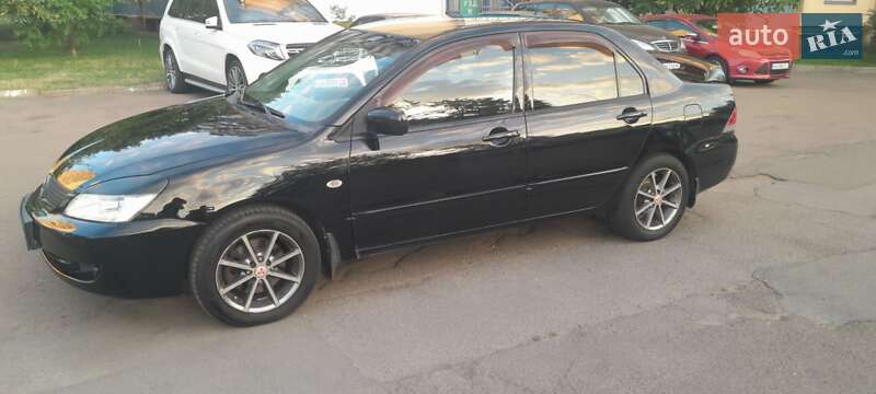 Седан Mitsubishi Lancer 2006 в Києві