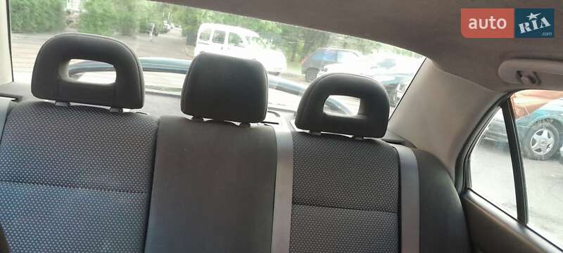 Седан Mitsubishi Lancer 2006 в Києві