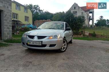 Седан Mitsubishi Lancer 2004 в Львове