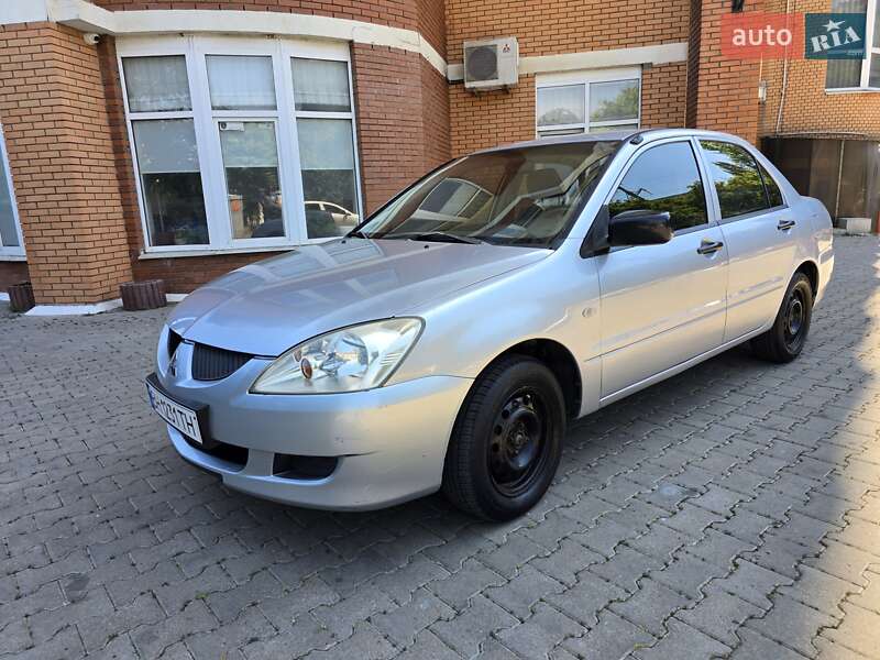 Седан Mitsubishi Lancer 2004 в 