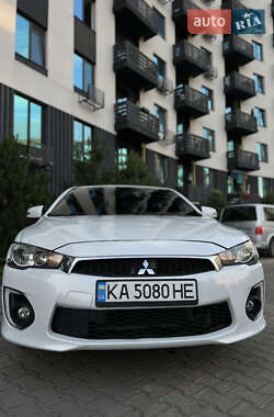 Седан Mitsubishi Lancer 2015 в Киеве