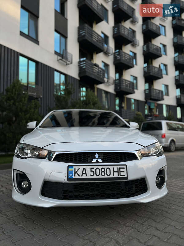 Седан Mitsubishi Lancer 2015 в Киеве