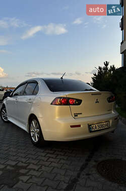 Седан Mitsubishi Lancer 2015 в 