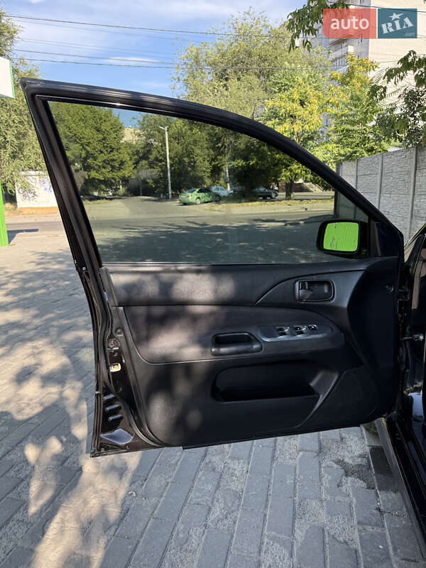 Седан Mitsubishi Lancer 2007 в Днепре