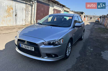 Хэтчбек Mitsubishi Lancer 2011 в 