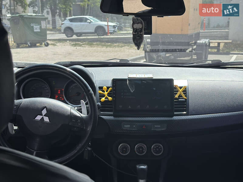 Седан Mitsubishi Lancer 2008 в Киеве