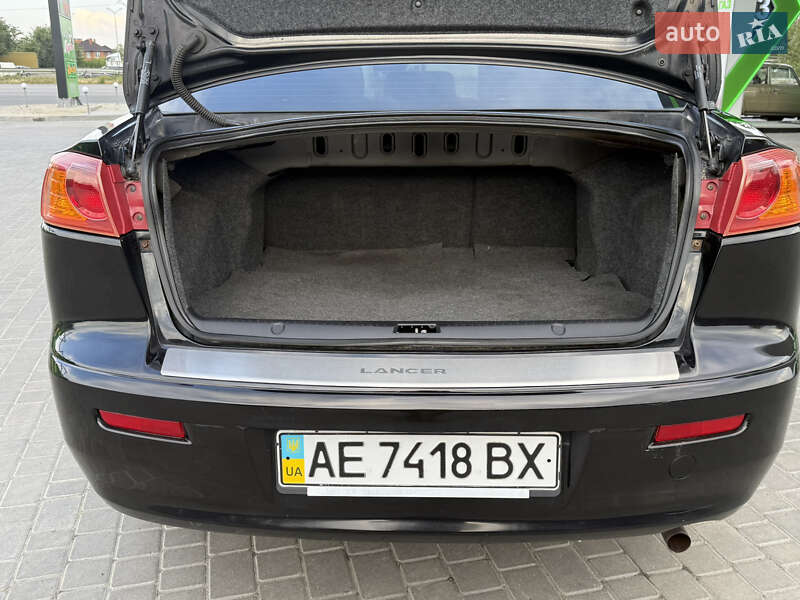 Седан Mitsubishi Lancer 2008 в Днепре