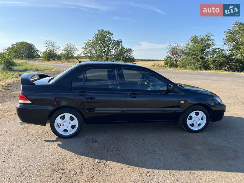 Седан Mitsubishi Lancer 2006 в Николаеве