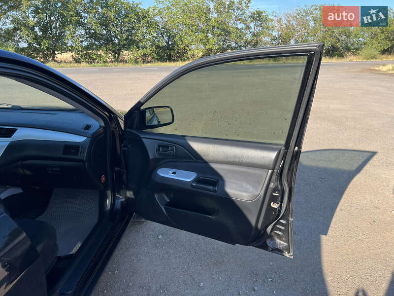 Седан Mitsubishi Lancer 2006 в Николаеве