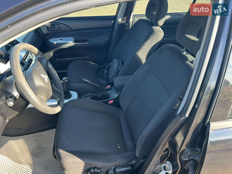 Седан Mitsubishi Lancer 2006 в Николаеве