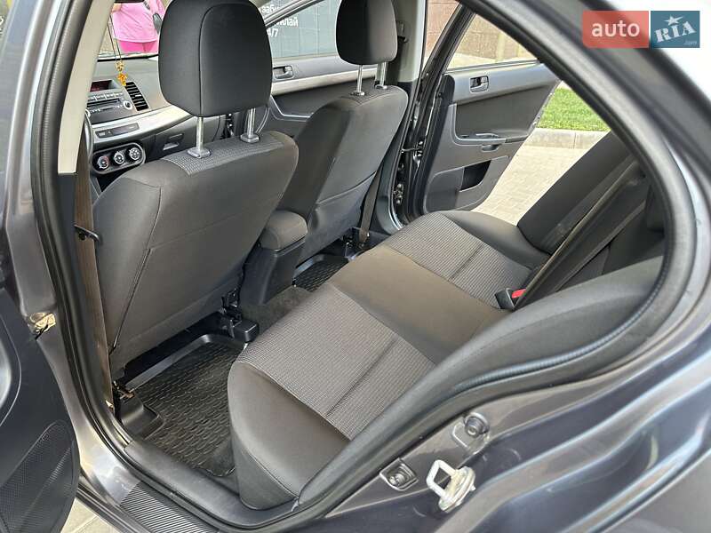 Седан Mitsubishi Lancer 2009 в Одессе