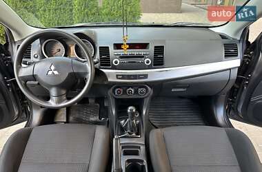 Седан Mitsubishi Lancer 2009 в 