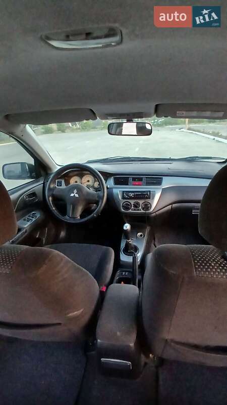 Седан Mitsubishi Lancer 2006 в Новой Одессе