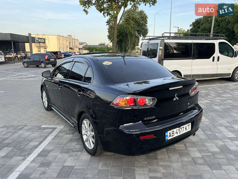 Седан Mitsubishi Lancer 2015 в Вінниці