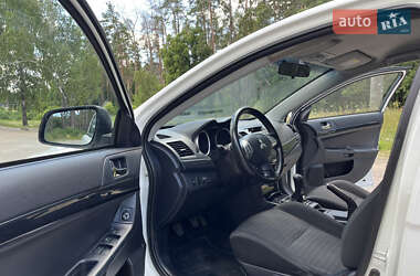 Седан Mitsubishi Lancer 2012 в 
