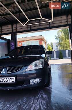 Седан Mitsubishi Lancer 2004 в 