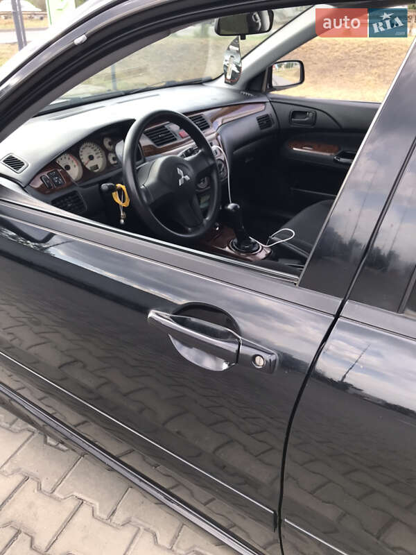 Седан Mitsubishi Lancer 2006 в Дніпрі