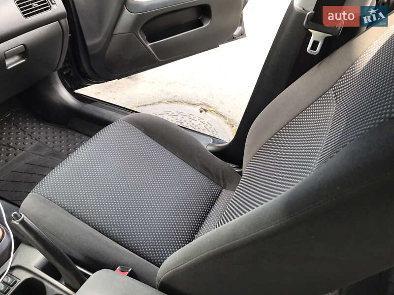 Седан Mitsubishi Lancer 2006 в Дніпрі