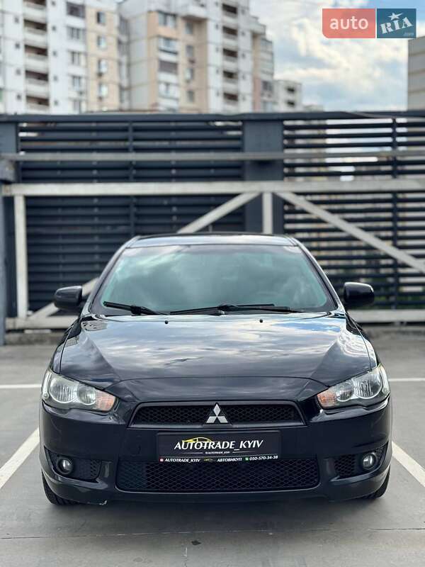 Седан Mitsubishi Lancer 2008 в Киеве