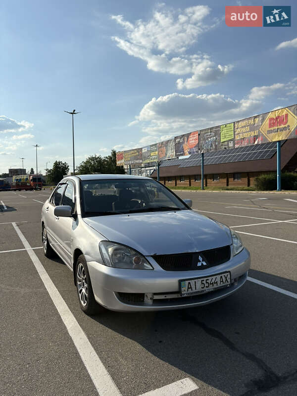 Седан Mitsubishi Lancer 2004 в Борисполе