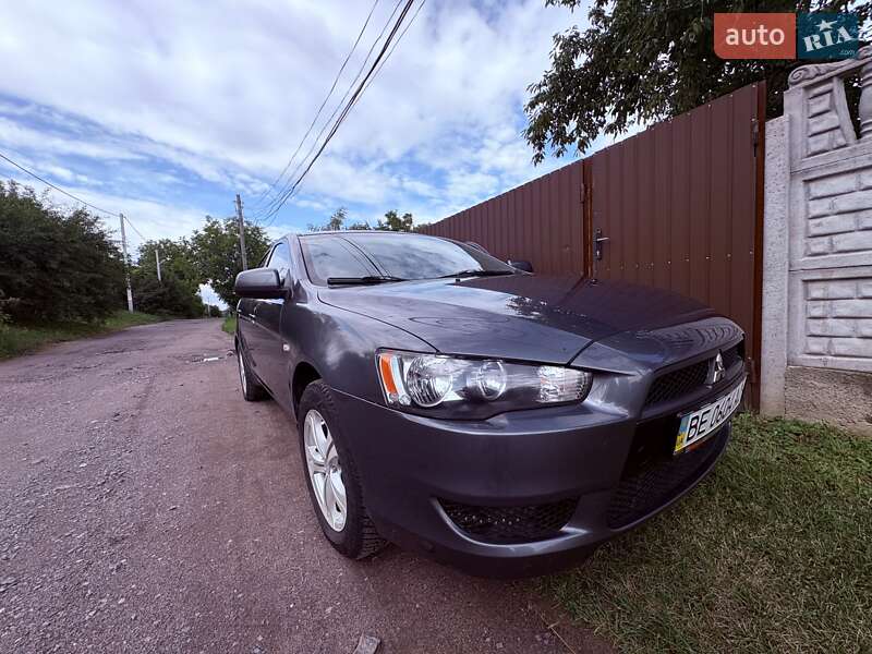 Седан Mitsubishi Lancer 2008 в Виннице