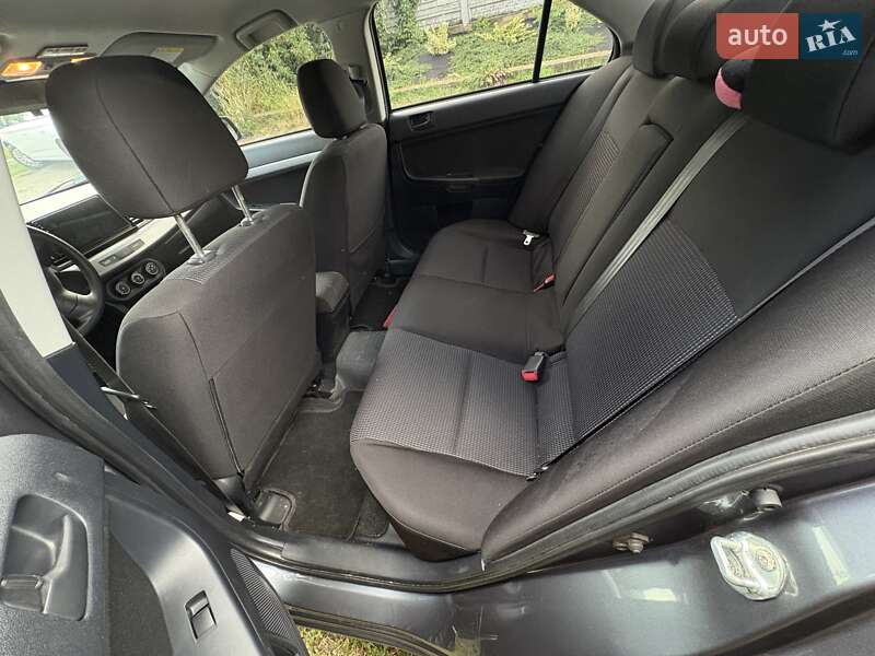 Седан Mitsubishi Lancer 2008 в Виннице