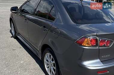 Седан Mitsubishi Lancer 2011 в 