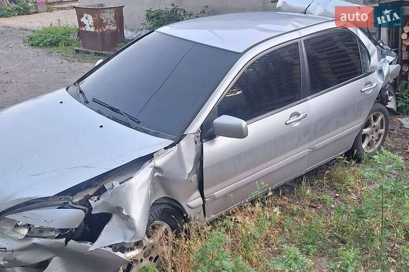 Седан Mitsubishi Lancer 2005 в Славянске