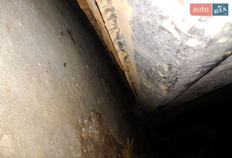 Седан Mitsubishi Lancer 1996 в Никополе