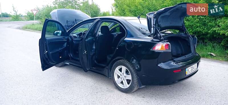 Седан Mitsubishi Lancer 2008 в Львове