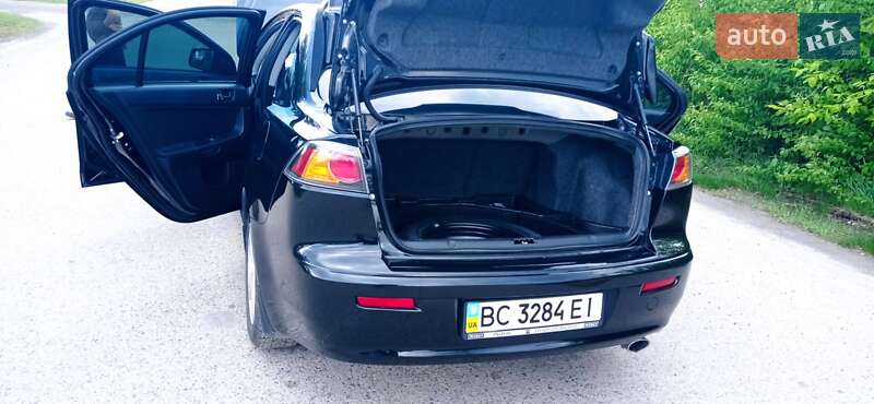 Седан Mitsubishi Lancer 2008 в Львове