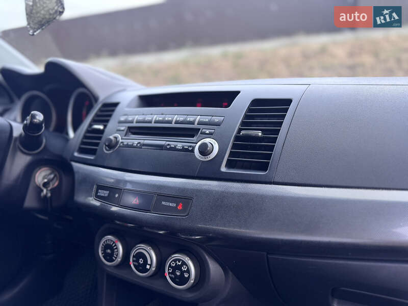 Седан Mitsubishi Lancer 2007 в Тернополе
