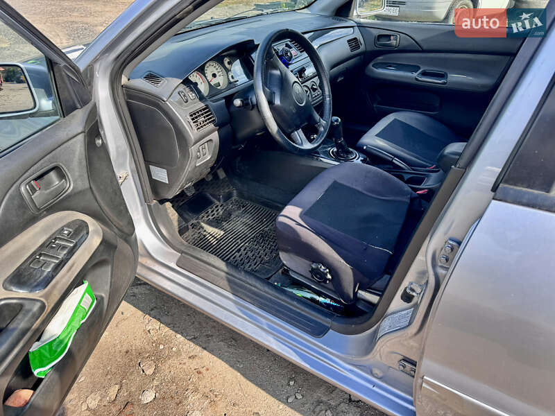 Седан Mitsubishi Lancer 2005 в Полтаві