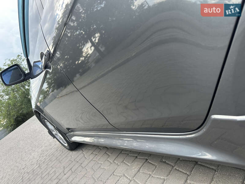 Седан Mitsubishi Lancer 2011 в Днепре
