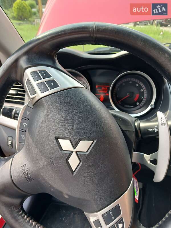 Седан Mitsubishi Lancer 2008 в Виннице