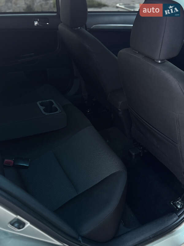 Седан Mitsubishi Lancer 2008 в Березному