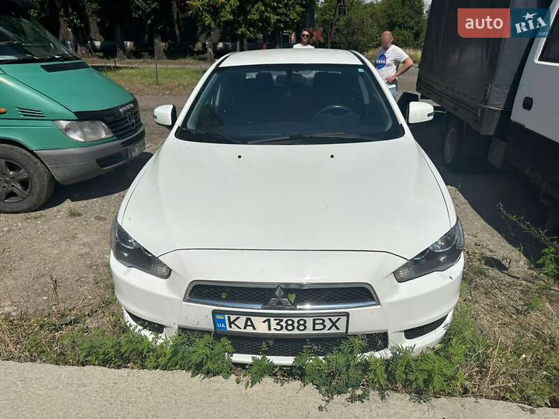 Mitsubishi Lancer 2015
