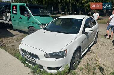 Седан Mitsubishi Lancer 2015 в 