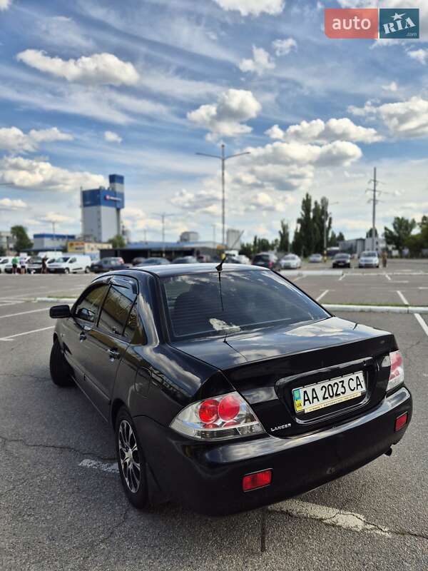 Седан Mitsubishi Lancer 2006 в Києві