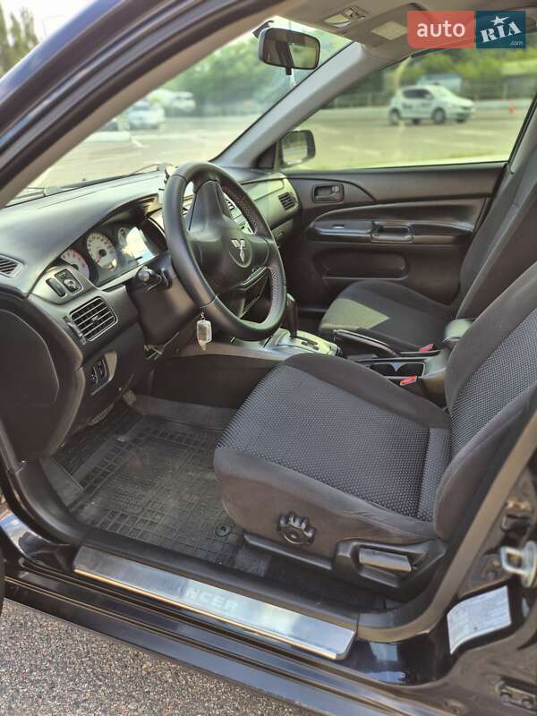 Седан Mitsubishi Lancer 2006 в Києві