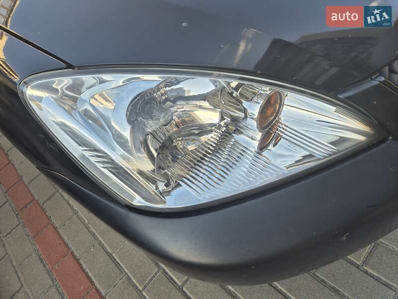 Седан Mitsubishi Lancer 2006 в Києві