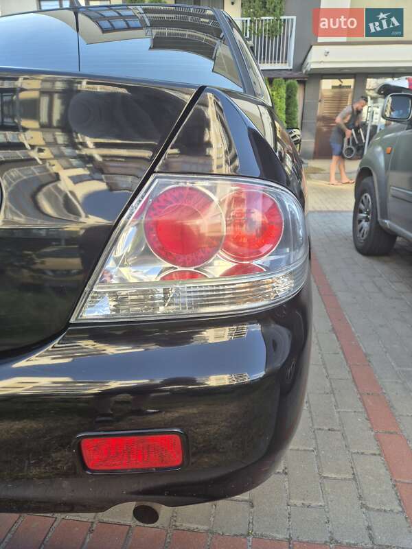 Седан Mitsubishi Lancer 2006 в Києві