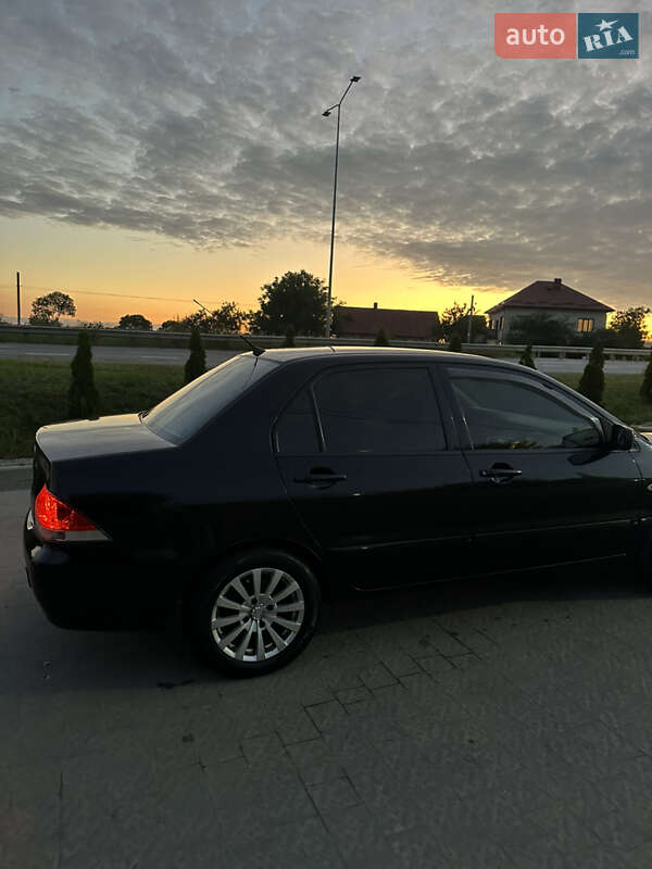 Седан Mitsubishi Lancer 2006 в Львові