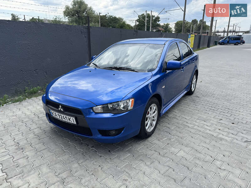 Седан Mitsubishi Lancer 2011 в 