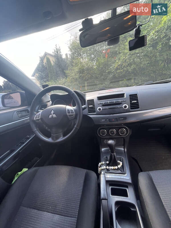 Седан Mitsubishi Lancer 2011 в Днепре фото 54 Седан Mitsubishi Lancer 2011 в Днепре