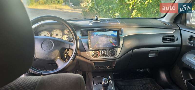 Седан Mitsubishi Lancer 2006 в Южноукраїнську