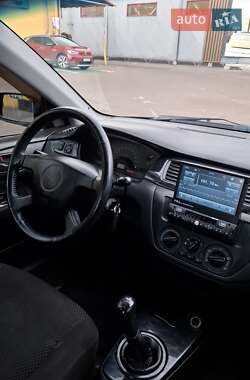 Седан Mitsubishi Lancer 2004 в 