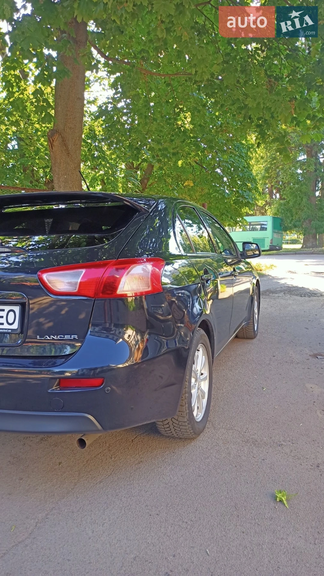 2010 Mitsubishi Lancer - мініатюра 7
